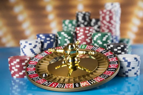 American roulette wheel with double zero on berlian 888